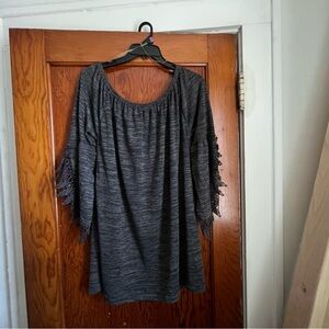 Elegant Gray Women's Tunic Top with Lace Sleeves